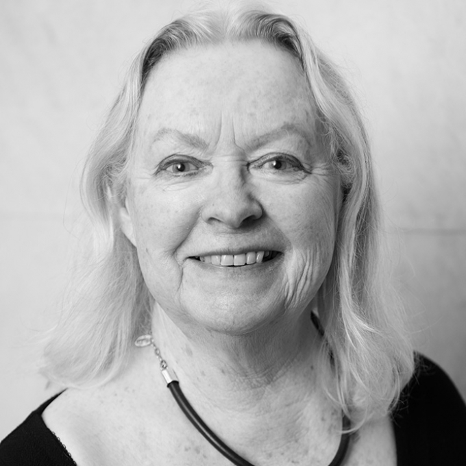 Gillian Clarke - Literature